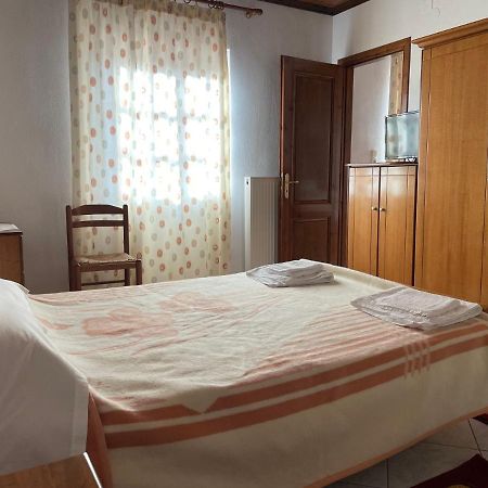 Αγναντεμα Lejlighedshotel Eláti Eksteriør billede