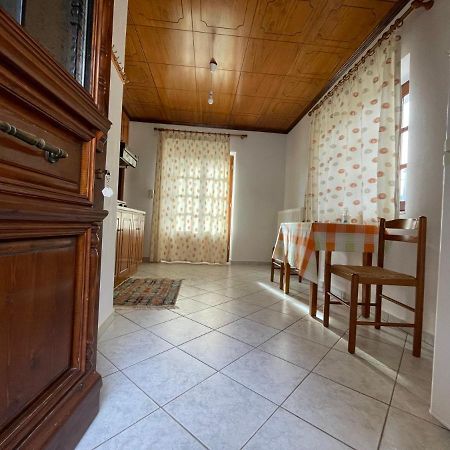 Αγναντεμα Lejlighedshotel Eláti Eksteriør billede