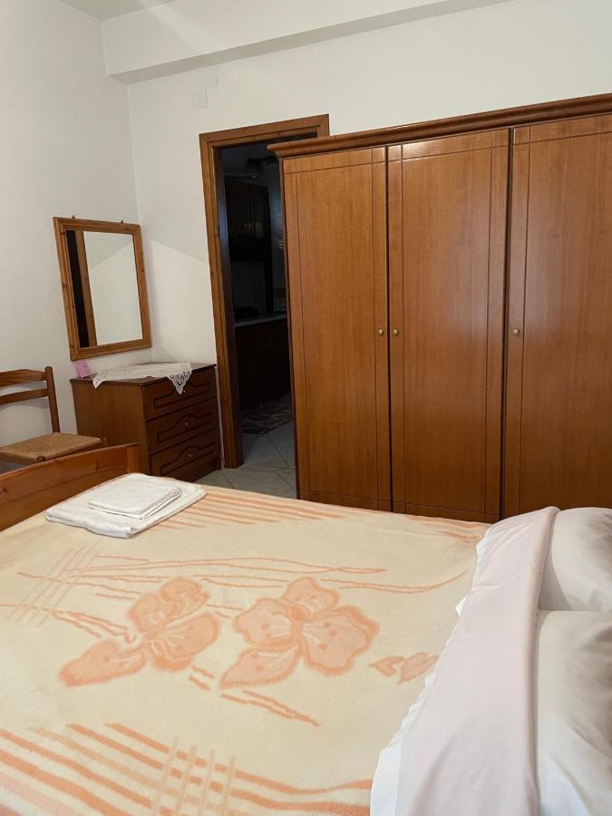 Αγναντεμα Lejlighedshotel Eláti Eksteriør billede