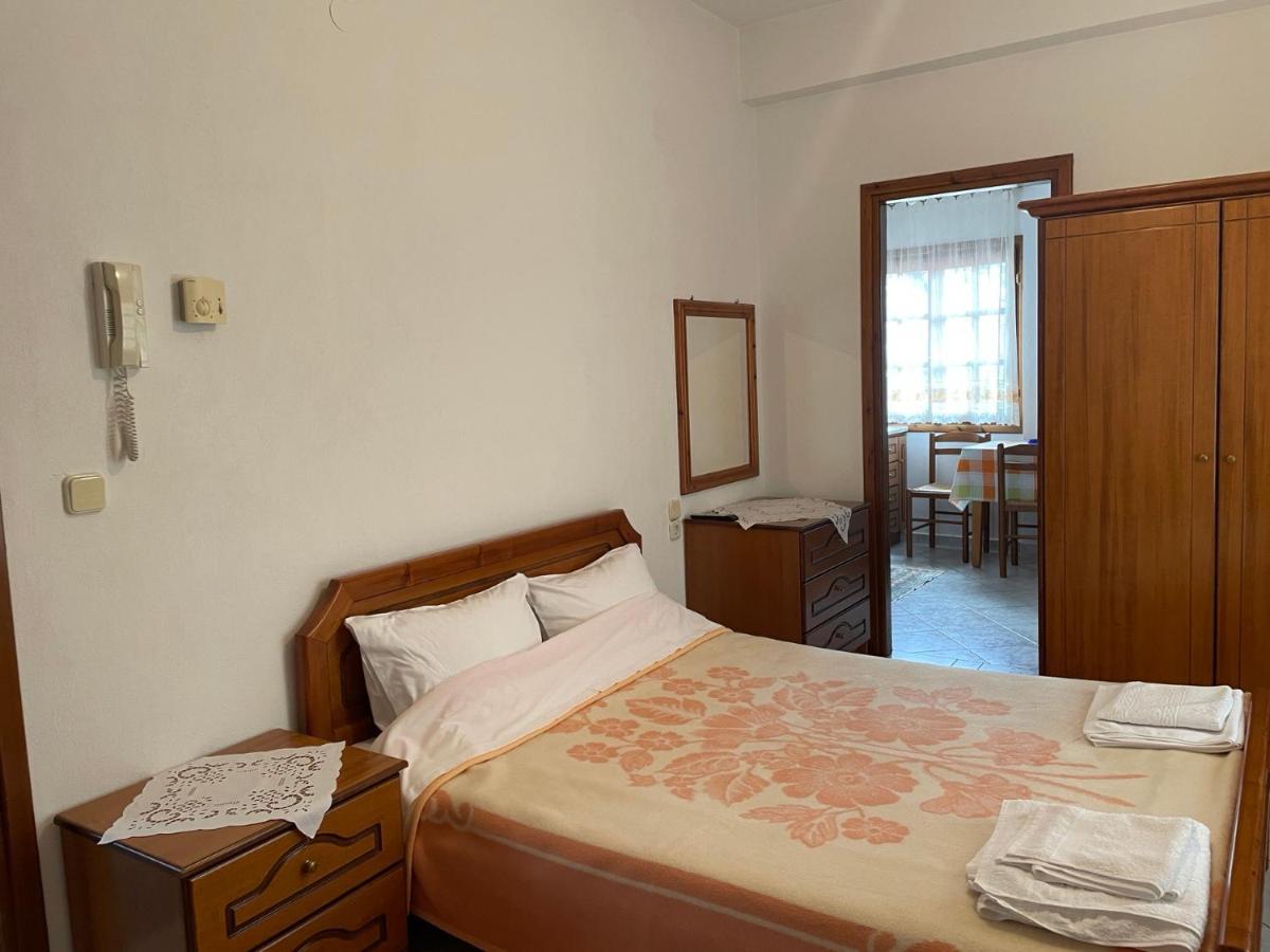 Αγναντεμα Lejlighedshotel Eláti Eksteriør billede