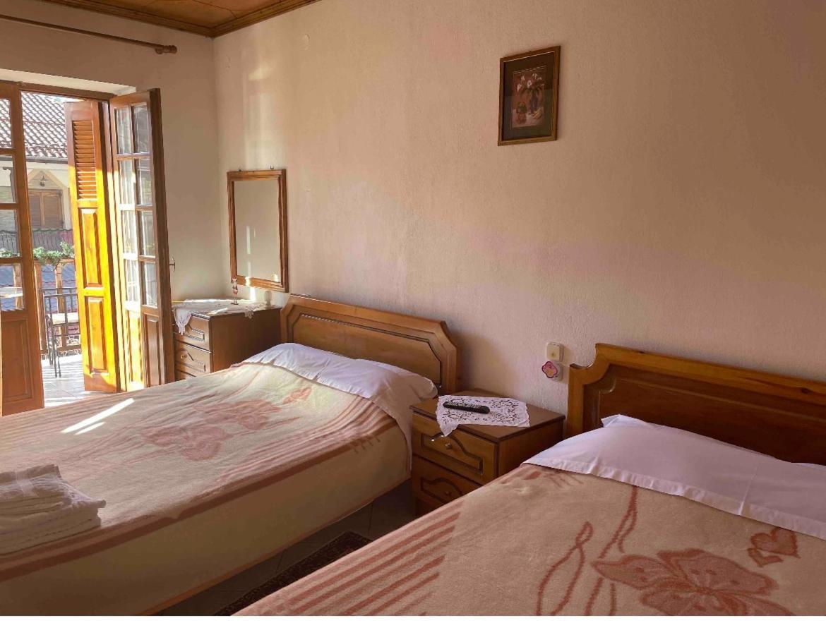 Αγναντεμα Lejlighedshotel Eláti Eksteriør billede